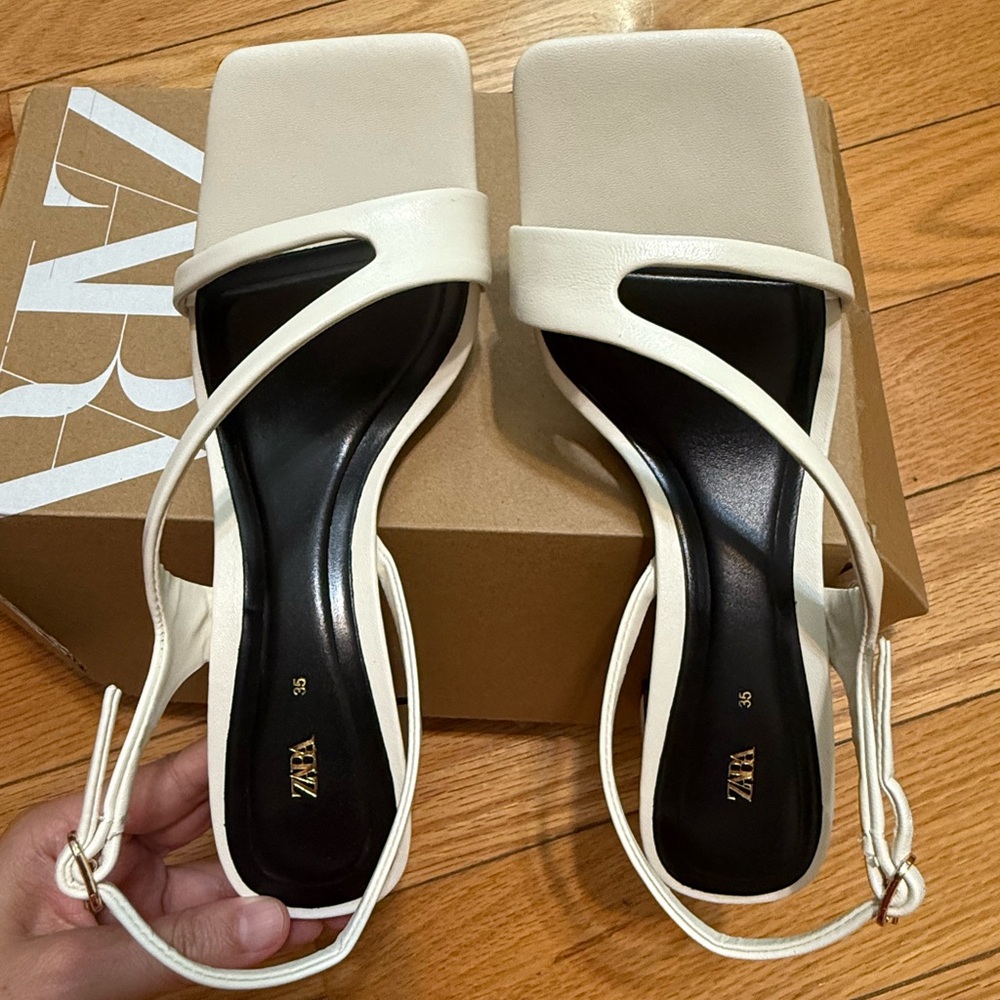 Zara Women's Retro White Square Toe Sandals, Size 5